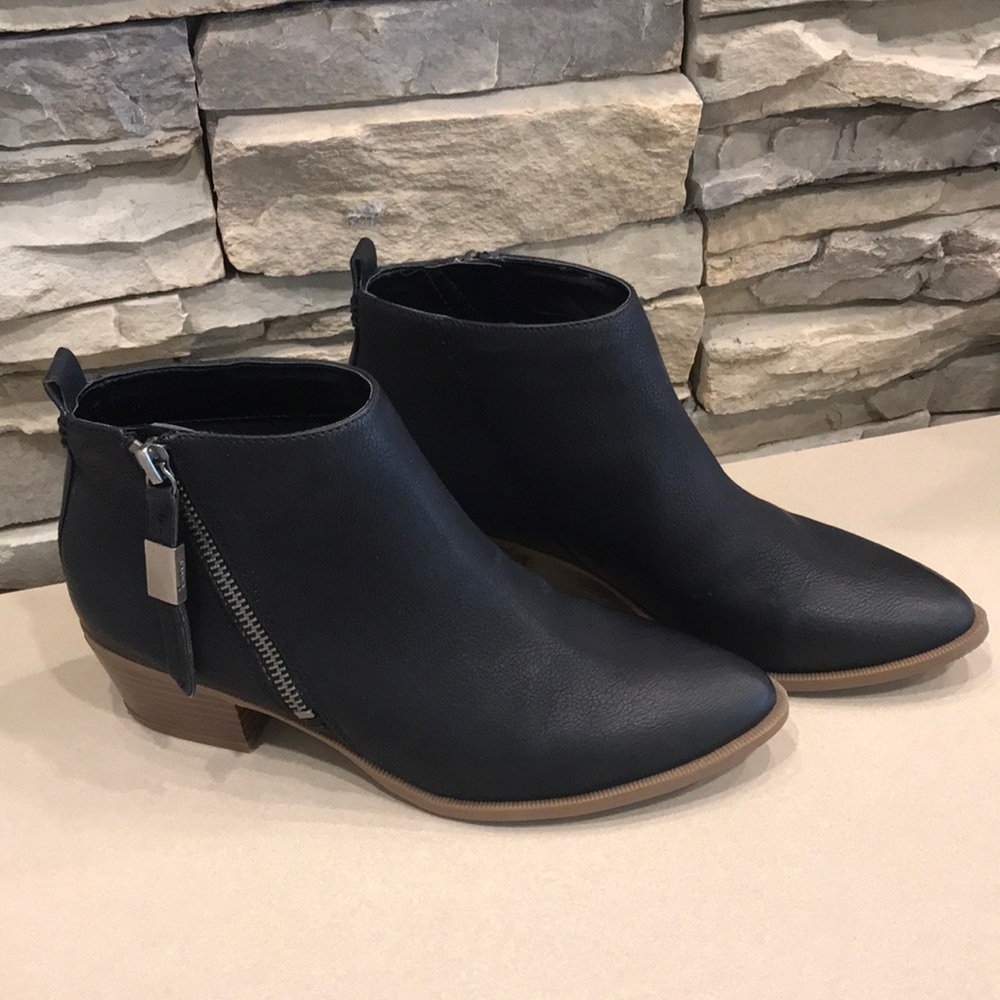 Booties shoes